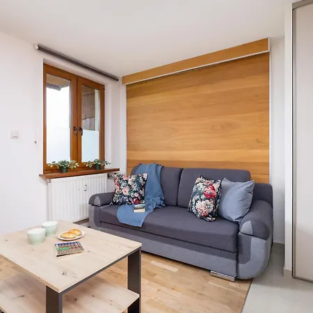 Osiedle Kasprusie Z 2 Balkonami Centrum By Renters Apartament