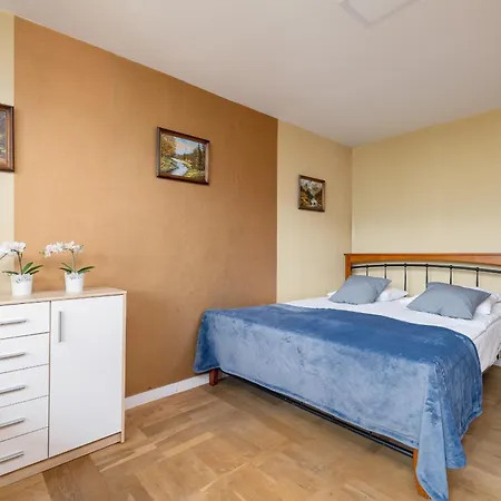 Apartment Osiedle Kasprusie Z 2 Balkonami Centrum By Renters